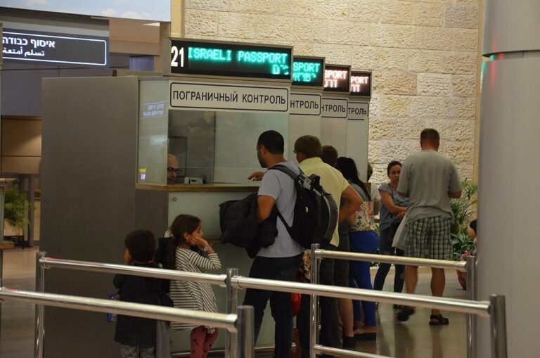 חידוש דרכון: איך קובעים תור, מתי האגרה הכי זולה וכמה זמן מחכים